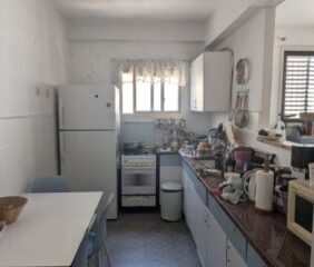 דרוש שותף להשכרת חדר + מרפסת סגורה בתל אביב