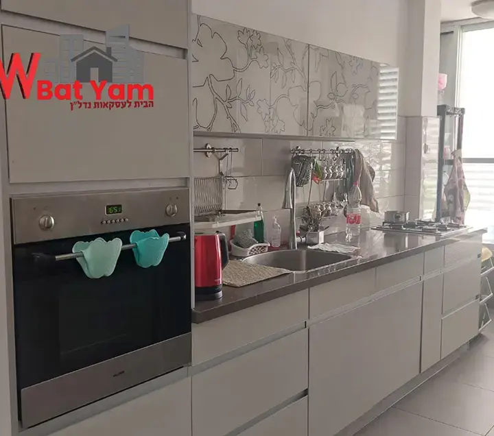 למכירה דירת 4 חדרים סעדיה גאון 4 בחולון