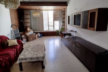 להשכרה דירת 4 חד' ענקית בגבעתיים